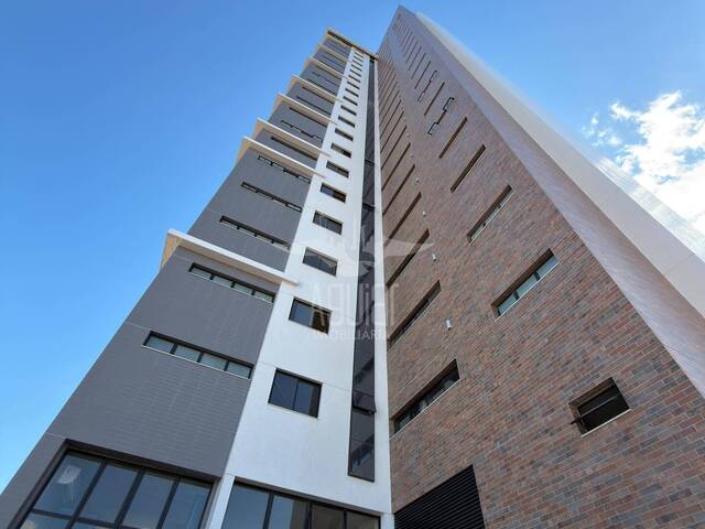 Apartamento para Venda em Feira de Santana - 4