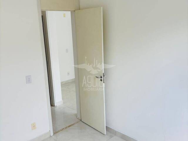 #3650 - Apartamento para Venda em Feira de Santana - BA - 2