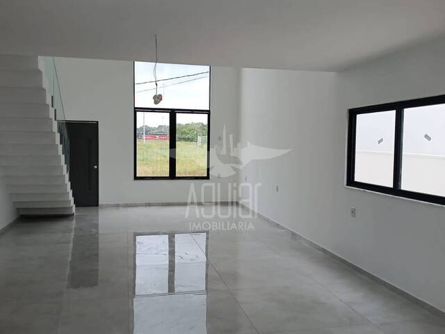 Casa para Venda em Feira de Santana - 5
