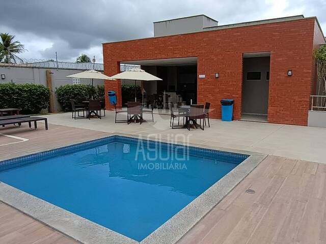 #3693 - Casa para Venda em Feira de Santana - BA