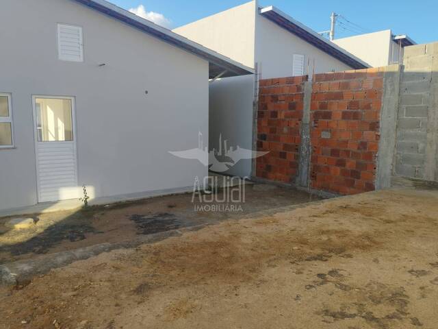 #3702 - Casa para Venda em Feira de Santana - BA