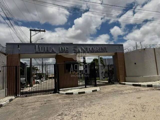 #3690 - Casa em condomínio para Venda em Feira de Santana - BA
