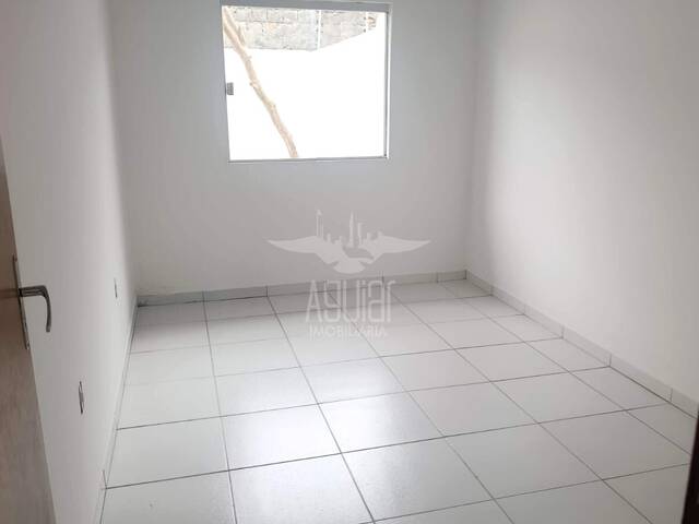 #3730 - Casa para Venda em Feira de Santana - BA