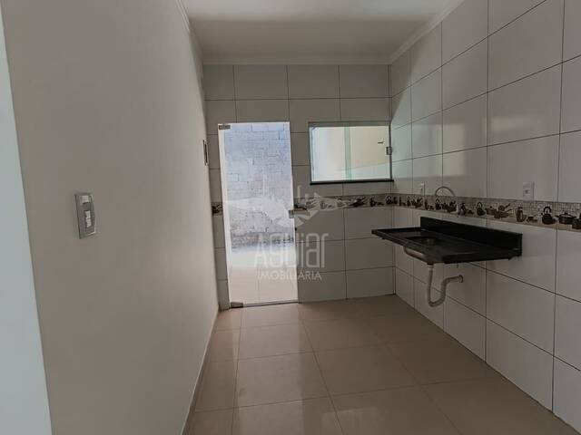 Casa para Venda em Feira de Santana - 5