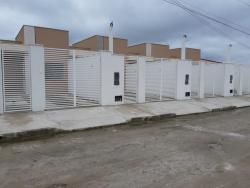 Casa para Venda em Feira de Santana - 2