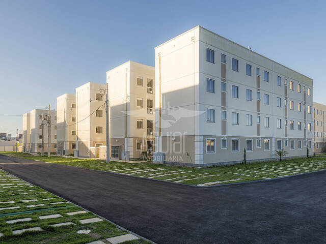 Apartamento para Venda em Feira de Santana - 4