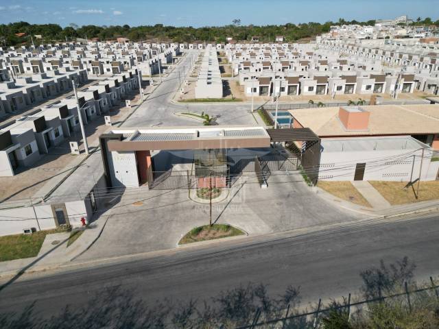 Casa em condomínio para Venda em Feira de Santana - 4