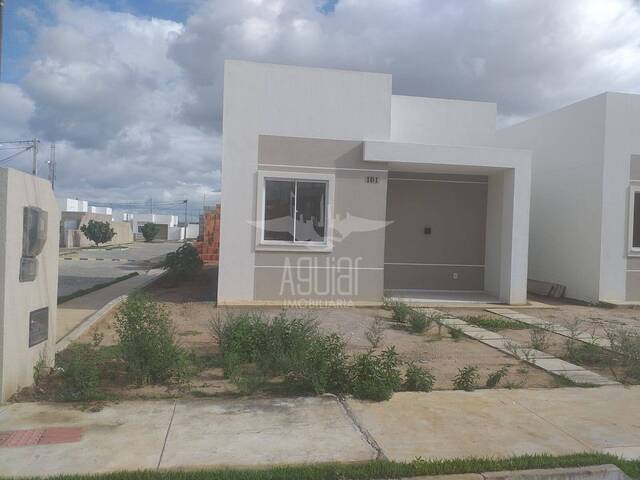 Casa para Venda em Feira de Santana - 2