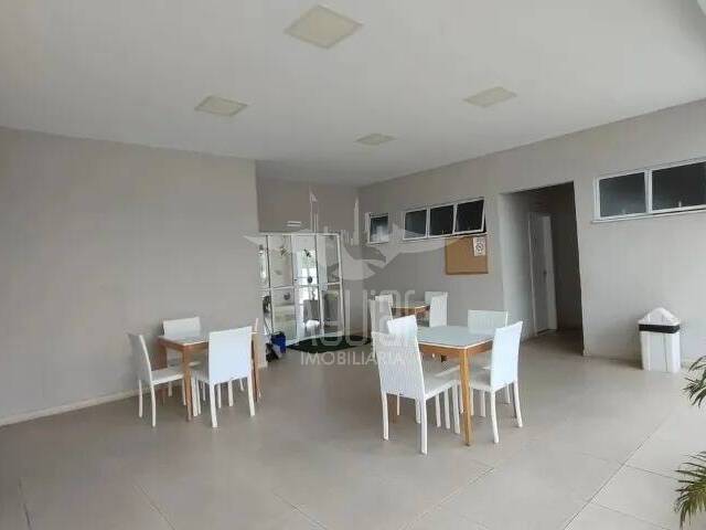 #3573 - Apartamento para Venda em Feira de Santana - BA - 3