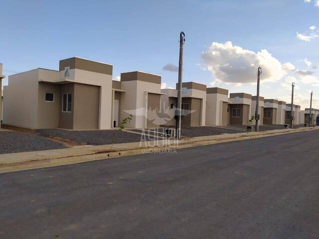 #3632 - Casa em condomínio para Venda em Feira de Santana - BA - 2
