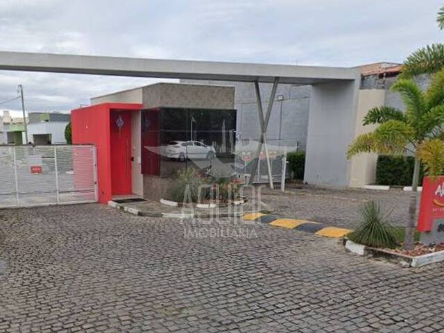 #3676 - Casa em condomínio para Venda em Feira de Santana - BA