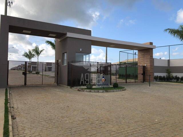 #3679 - Casa em condomínio para Venda em Feira de Santana - BA