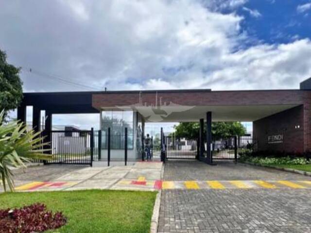 #3683 - Casa em condomínio para Venda em Feira de Santana - BA