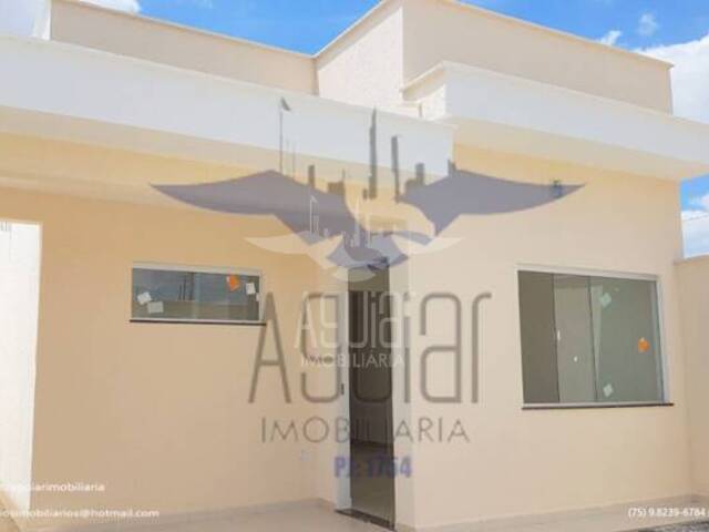 Casa para Venda em Feira de Santana - 2