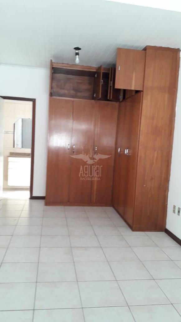 Casa para alugar com 3 quartos, 1m² - Foto 15