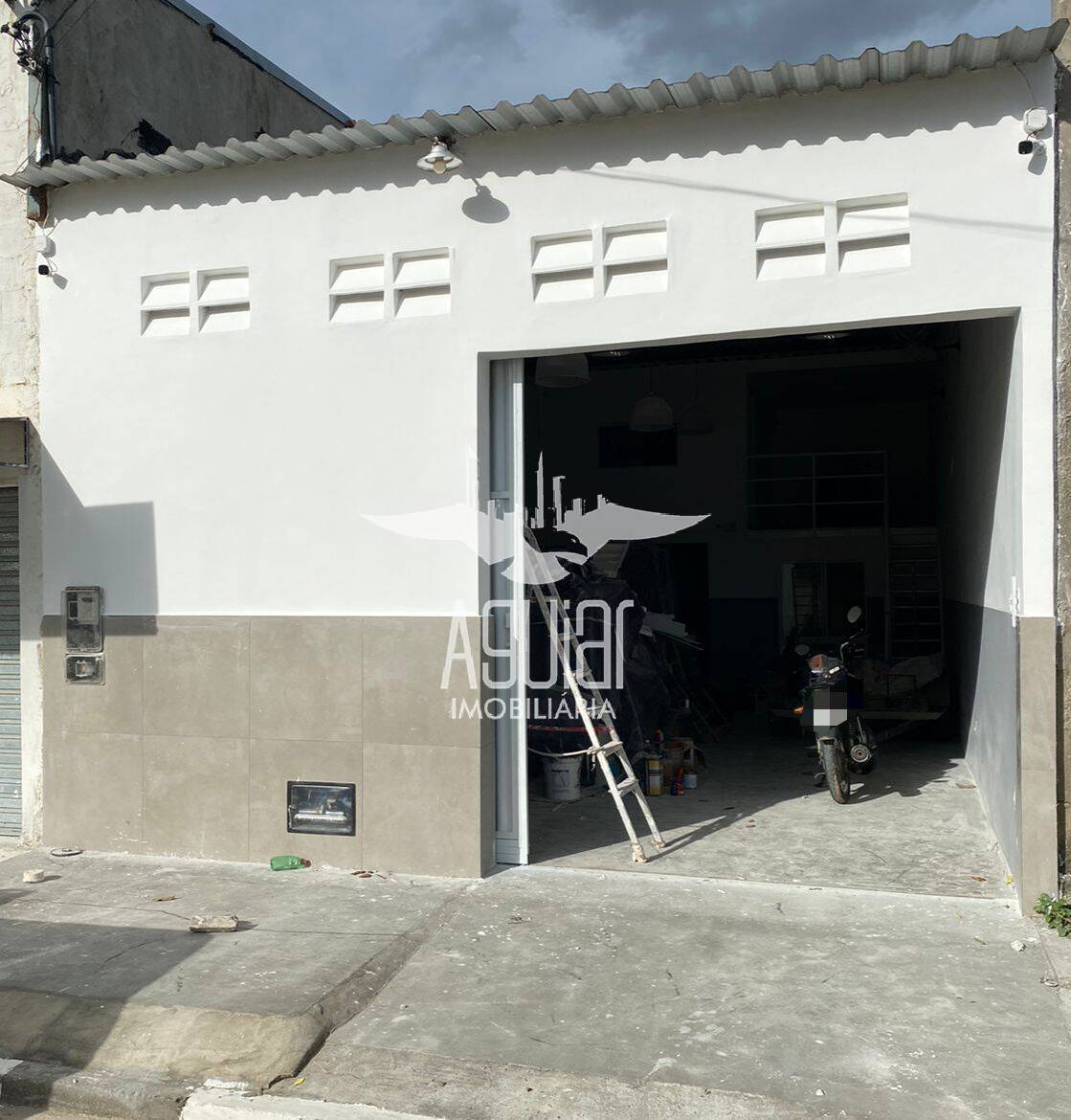 Aluguel - Galpão recém-reformado c/ mezanino - Santo Antônio
