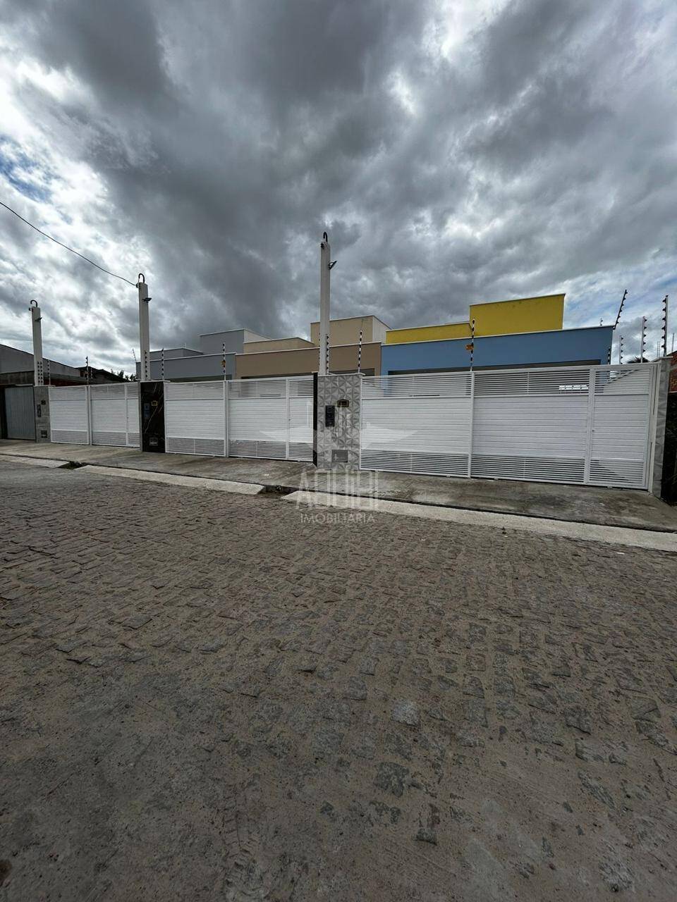 Casa 2/4 (1 suíte) - Papagaio, próximo ao Condomínio Volare (Doc. inclusa)