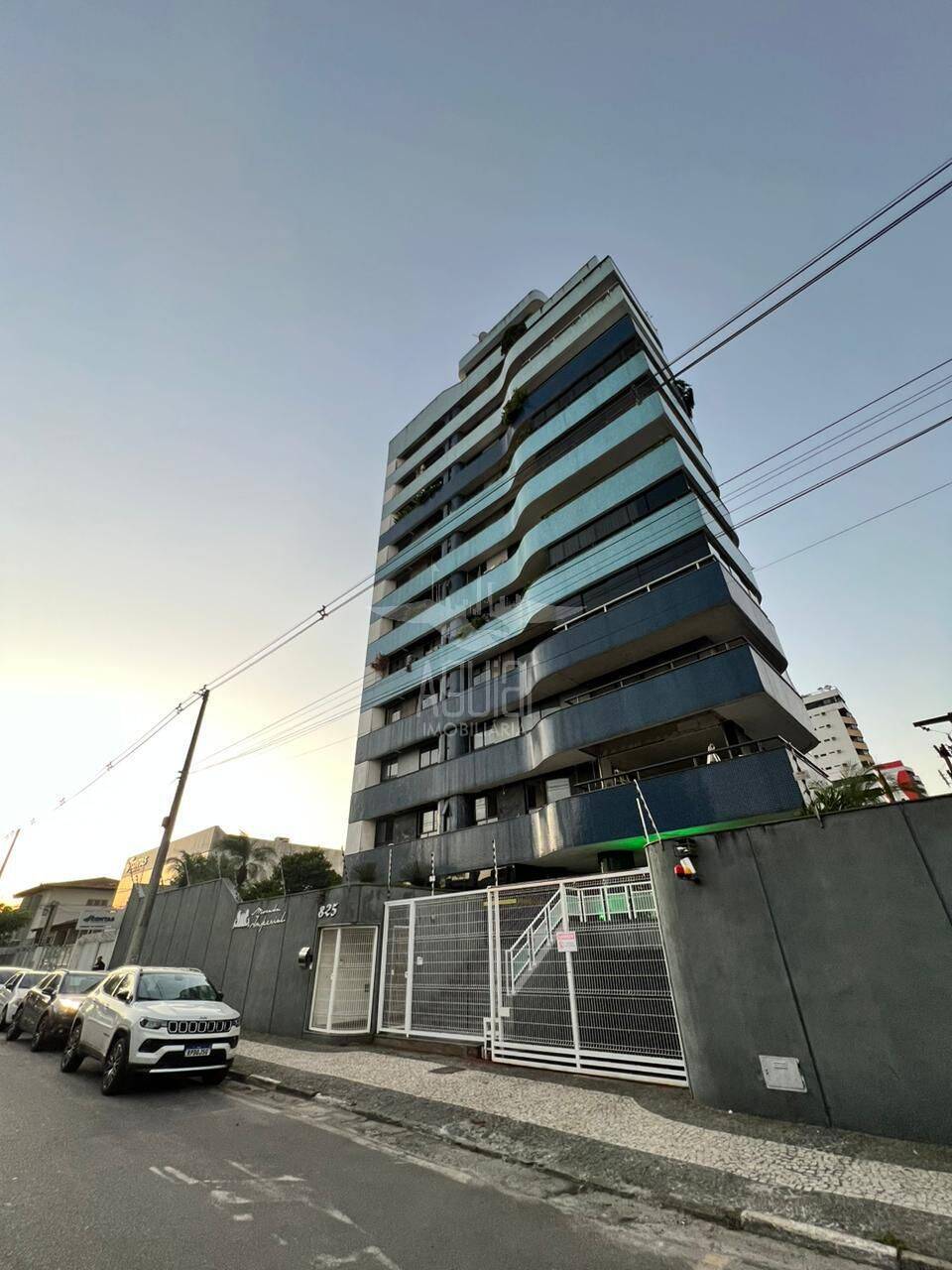 Apartamento 3 suítes - Condomínio Morada Imperial, Kalilândia