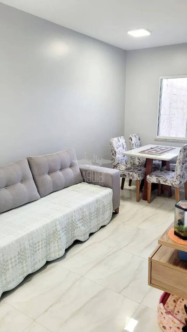 Casa à venda com 2 quartos, 50m² - Foto 8
