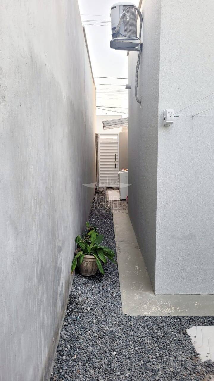 Casa à venda com 2 quartos, 50m² - Foto 18