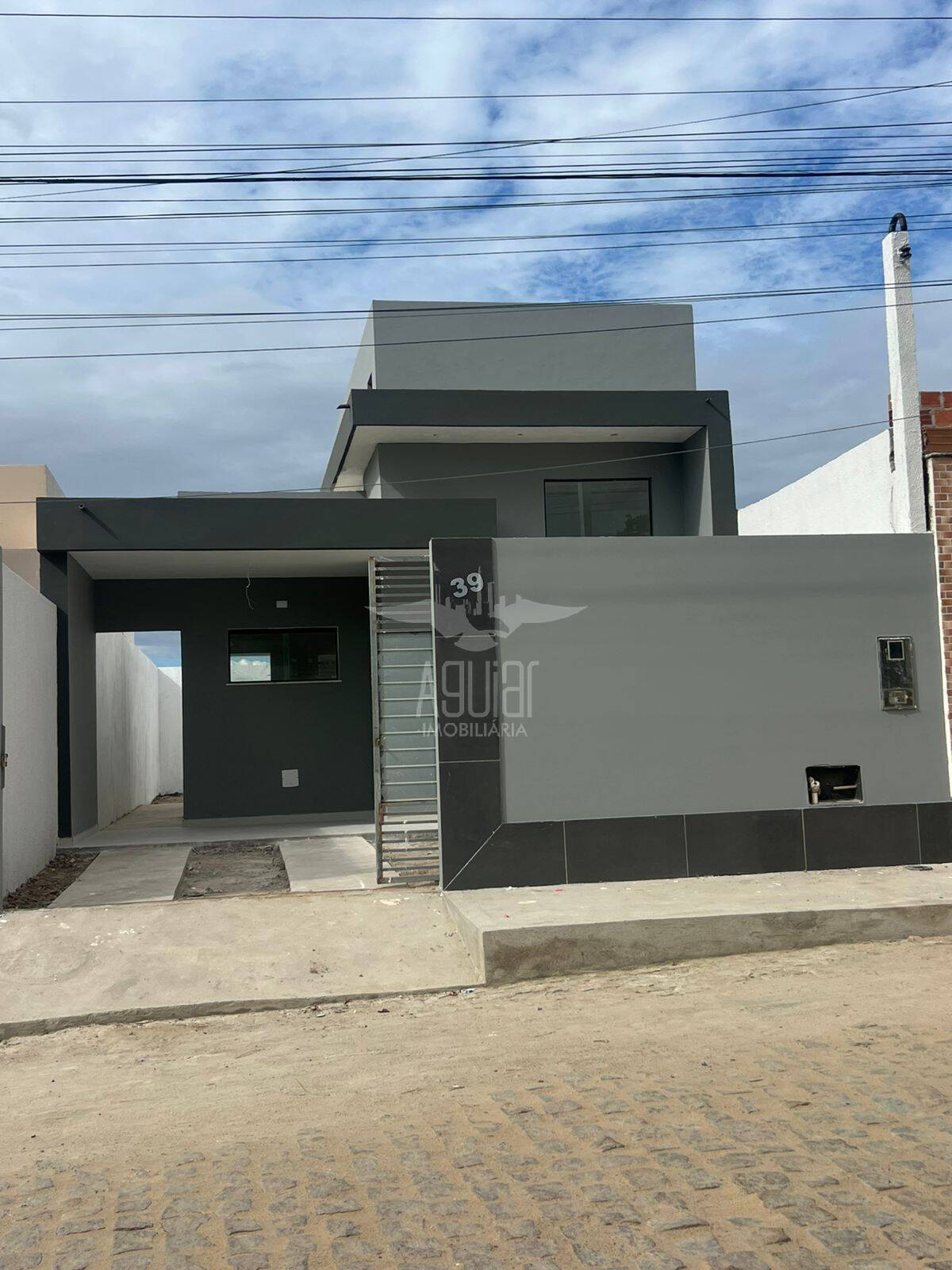 Casa 2/4 - Lagoa Subaé, próximo à Avenida Periférica