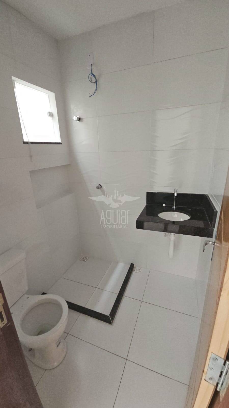 Casa à venda com 2 quartos, 64m² - Foto 12