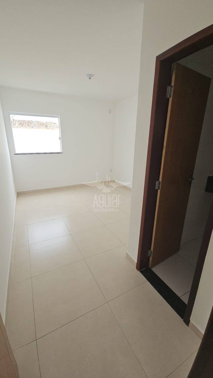 Casa à venda com 2 quartos, 64m² - Foto 14