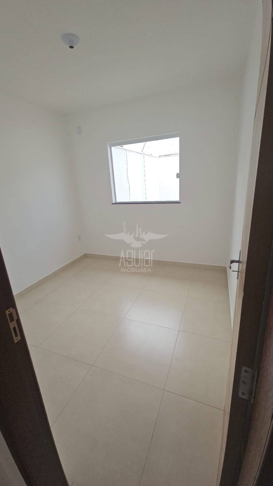 Casa à venda com 2 quartos, 64m² - Foto 10