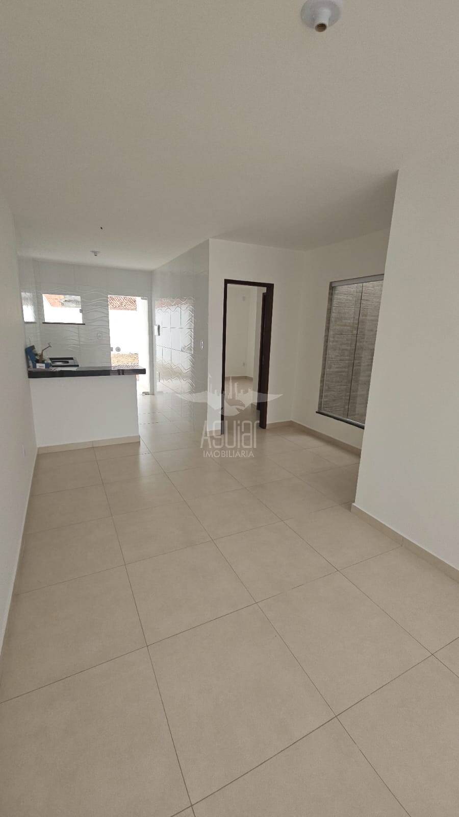 Casa à venda com 2 quartos, 64m² - Foto 3