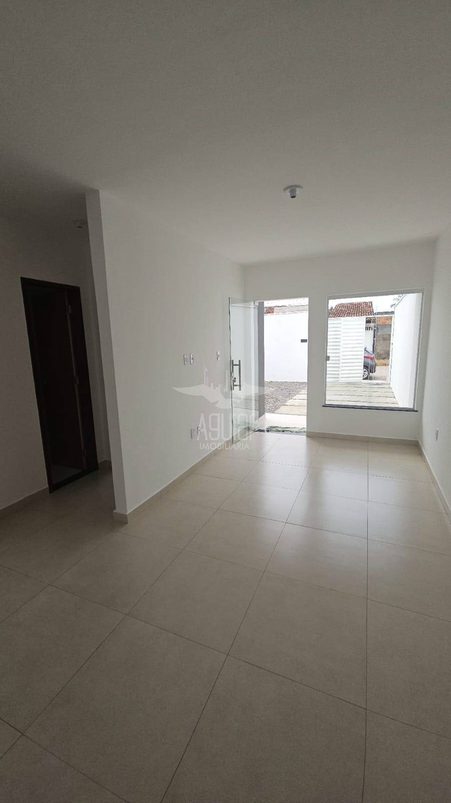Casa à venda com 2 quartos, 64m² - Foto 7