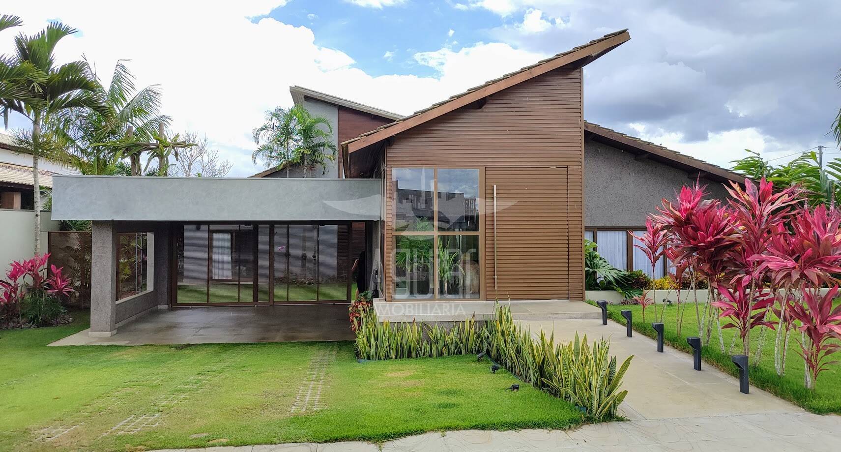 Casa à venda com 4 quartos, 333m² - Foto 5
