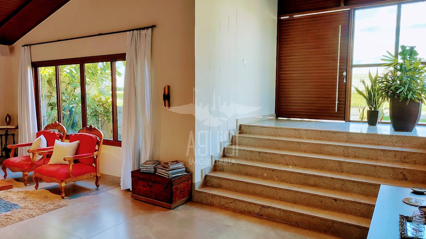 Casa à venda com 4 quartos, 333m² - Foto 8