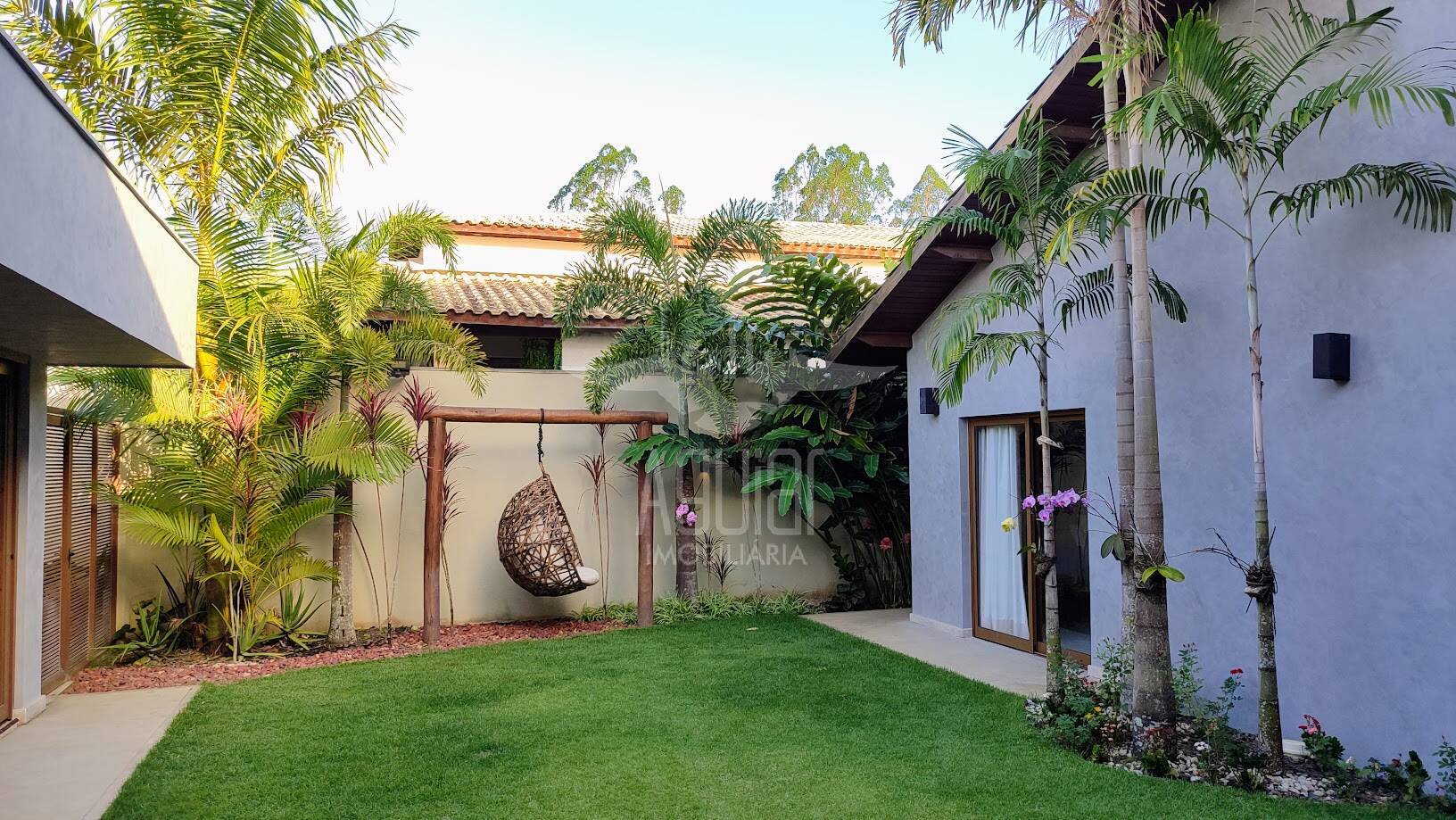 Casa à venda com 4 quartos, 333m² - Foto 13