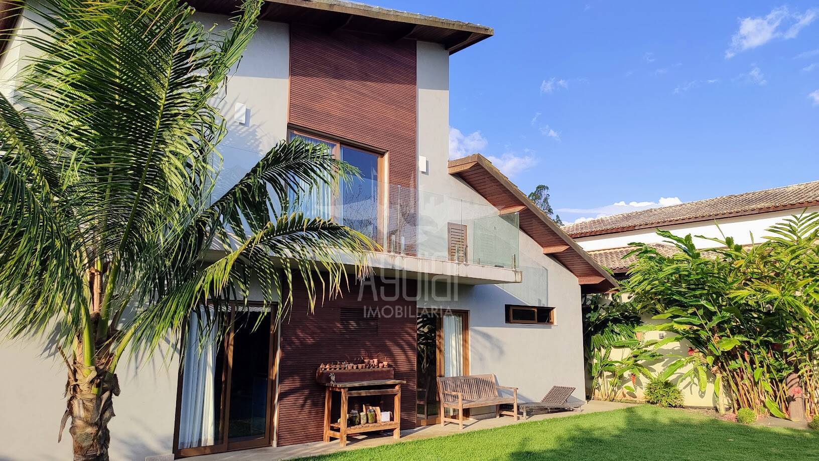 Casa à venda com 4 quartos, 333m² - Foto 17