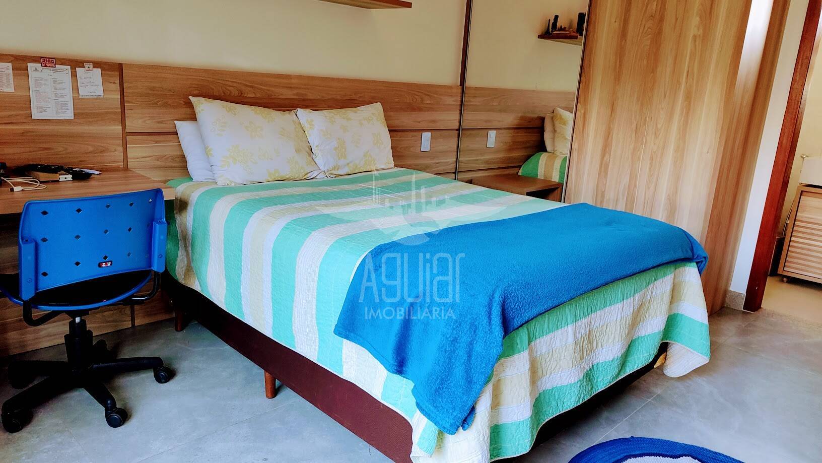 Casa à venda com 4 quartos, 333m² - Foto 18