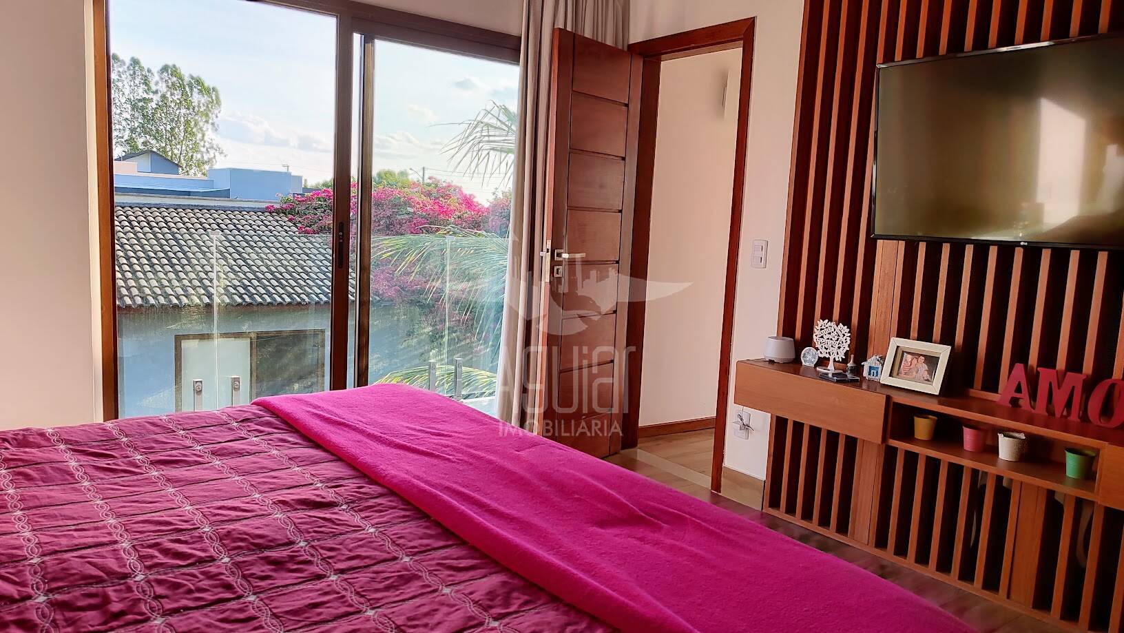 Casa à venda com 4 quartos, 333m² - Foto 22