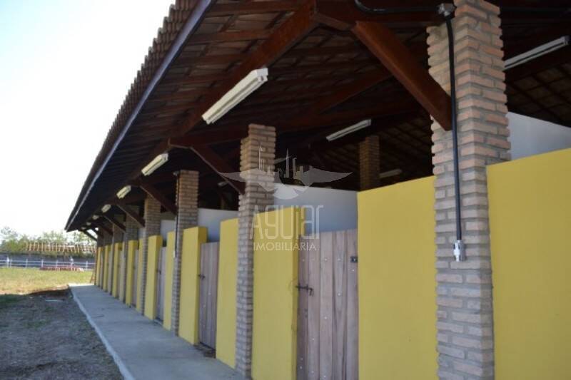 Casa à venda com 4 quartos, 333m² - Foto 48