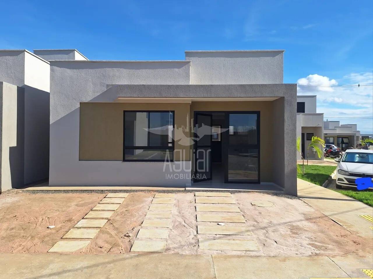 Casa 3/4 (1 suíte master) - Papagaio, Condomínio Like Residence