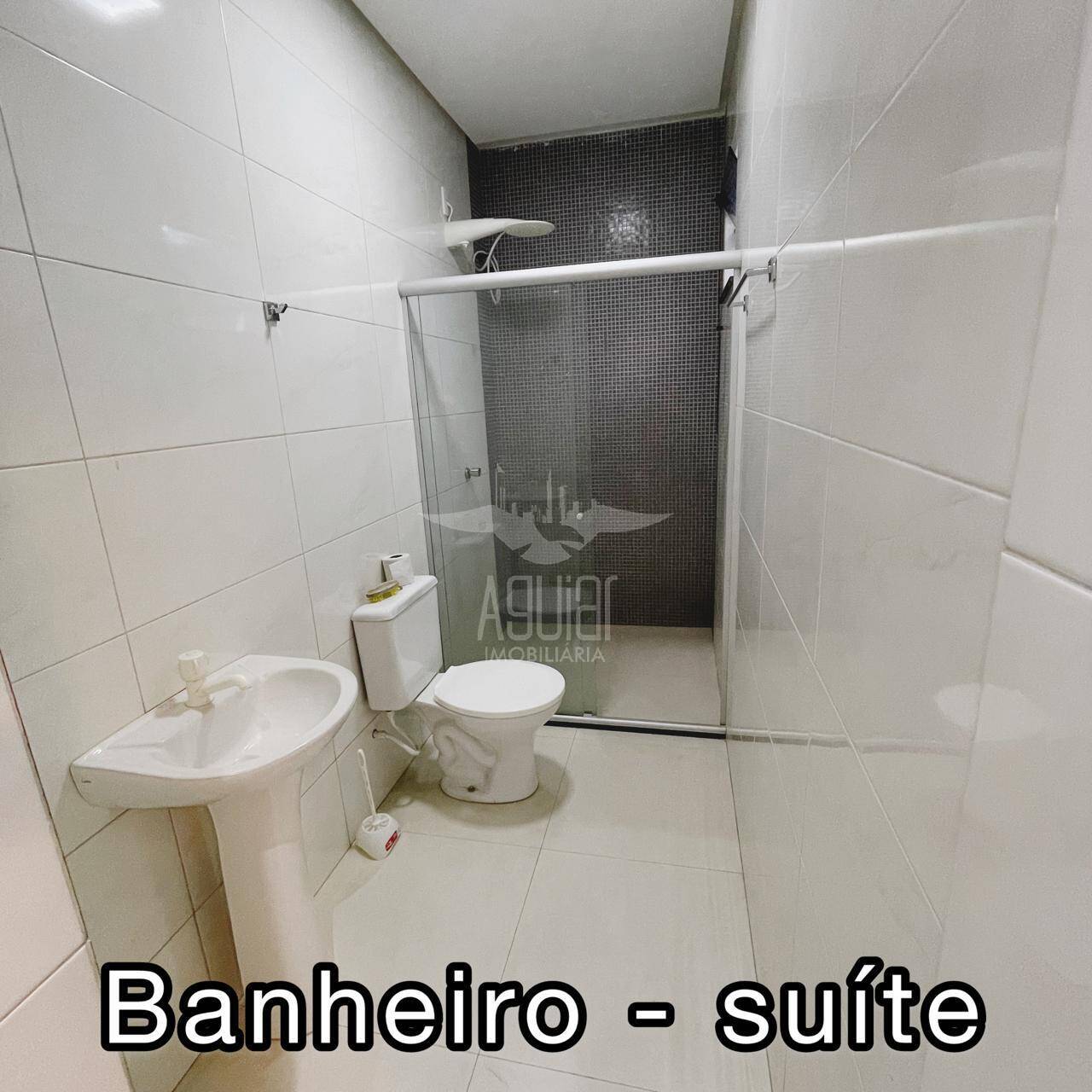 Casa à venda com 4 quartos, 140m² - Foto 15
