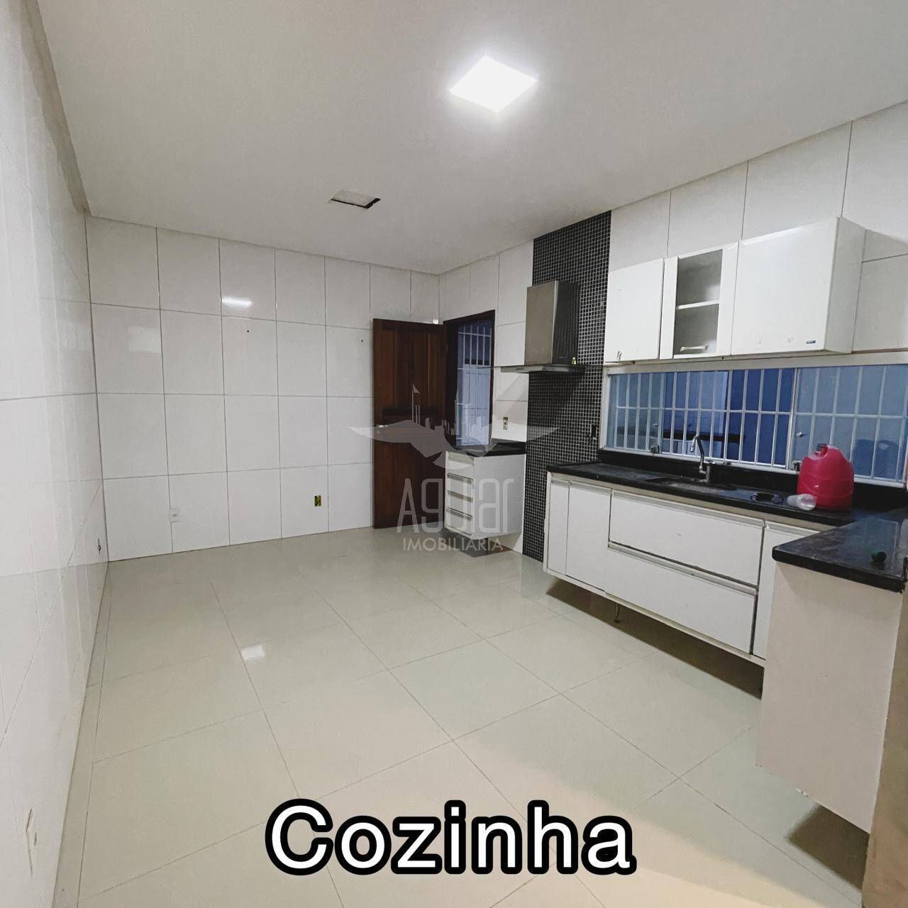Casa à venda com 4 quartos, 140m² - Foto 6