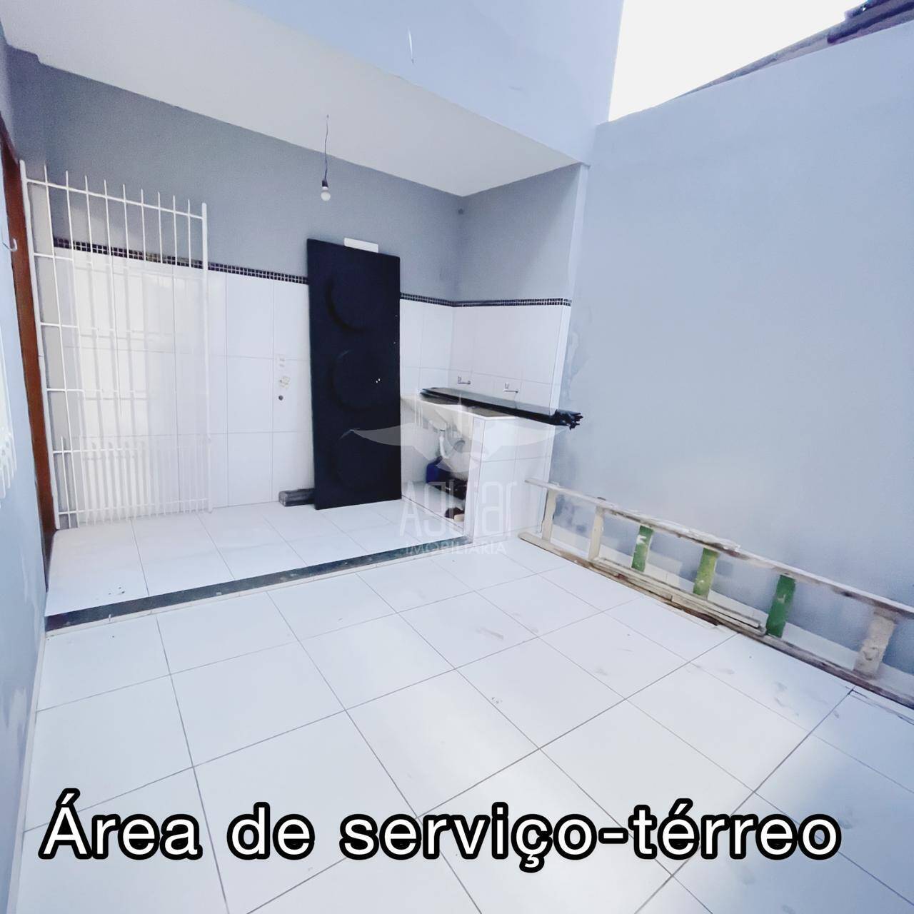 Casa à venda com 4 quartos, 140m² - Foto 8