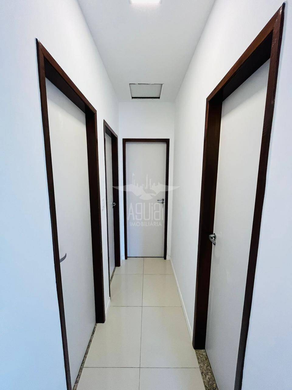 Casa à venda e aluguel com 3 quartos, 921m² - Foto 13