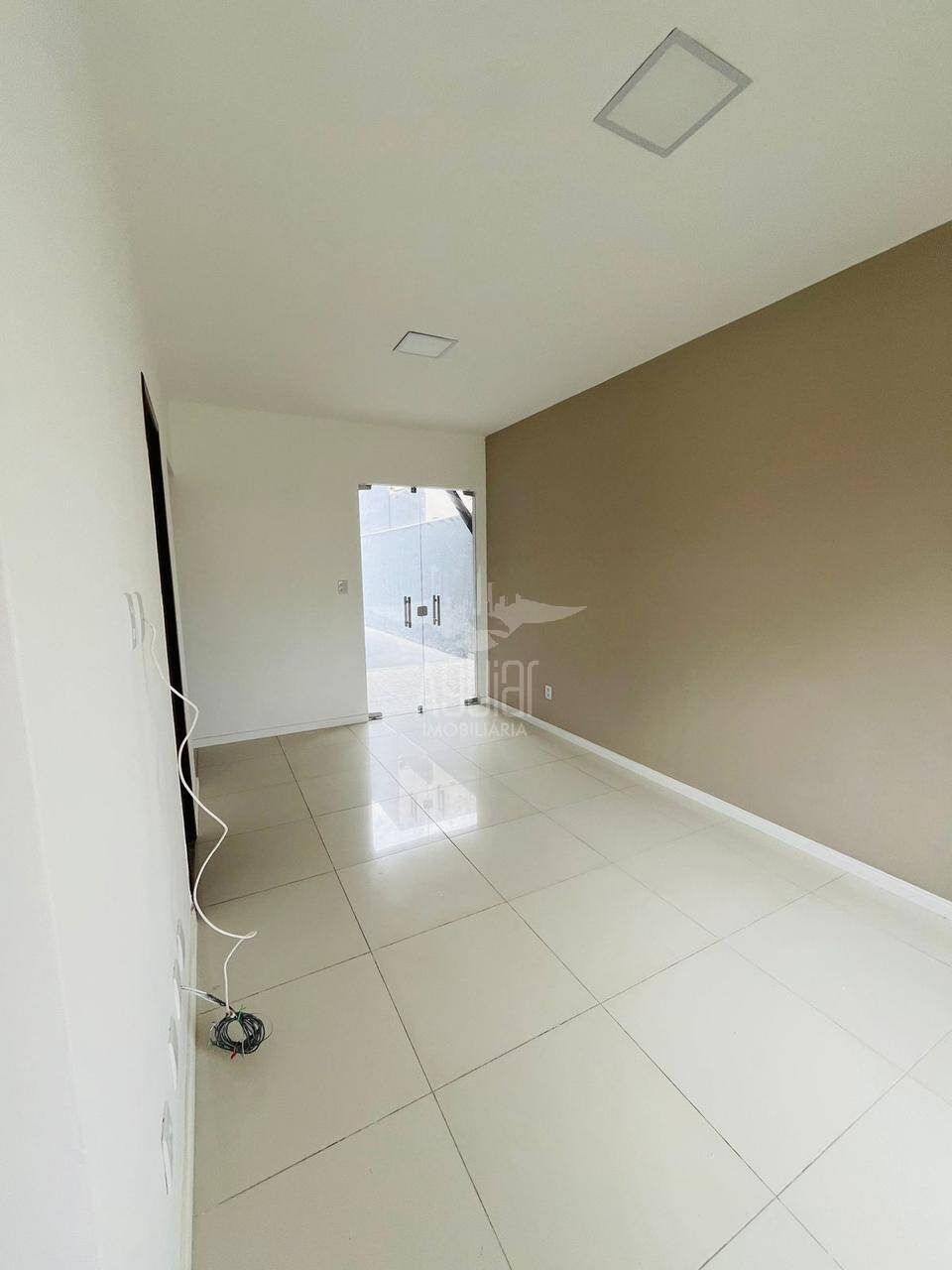 Casa à venda e aluguel com 3 quartos, 921m² - Foto 7