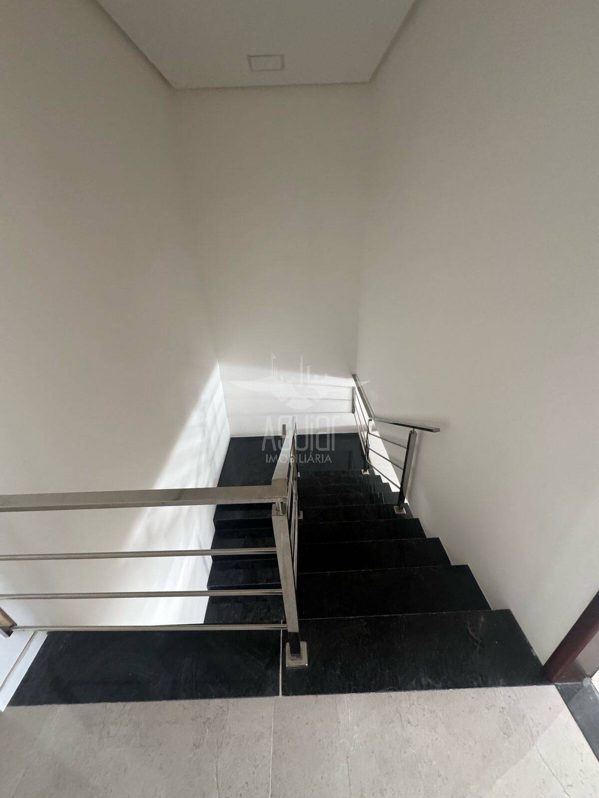 Casa à venda com 3 quartos, 165m² - Foto 11