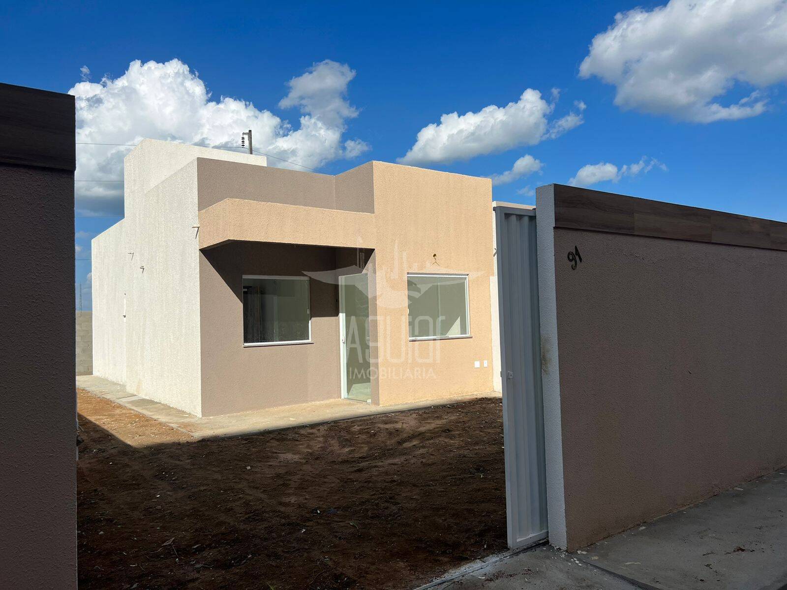 Casa, 2 quartos, 52 m² - Foto 1