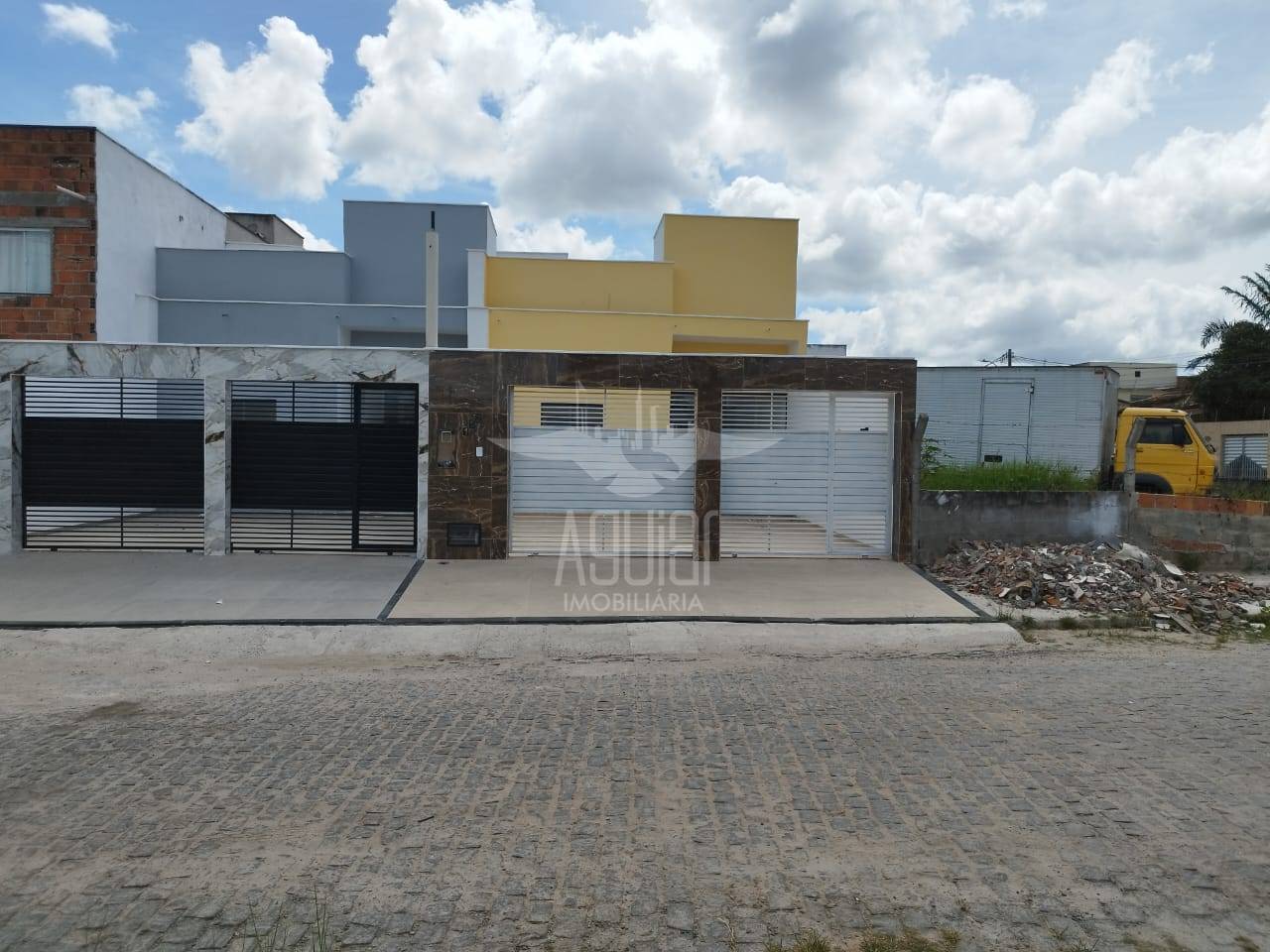 Casa, 3 quartos, 99 m² - Foto 1