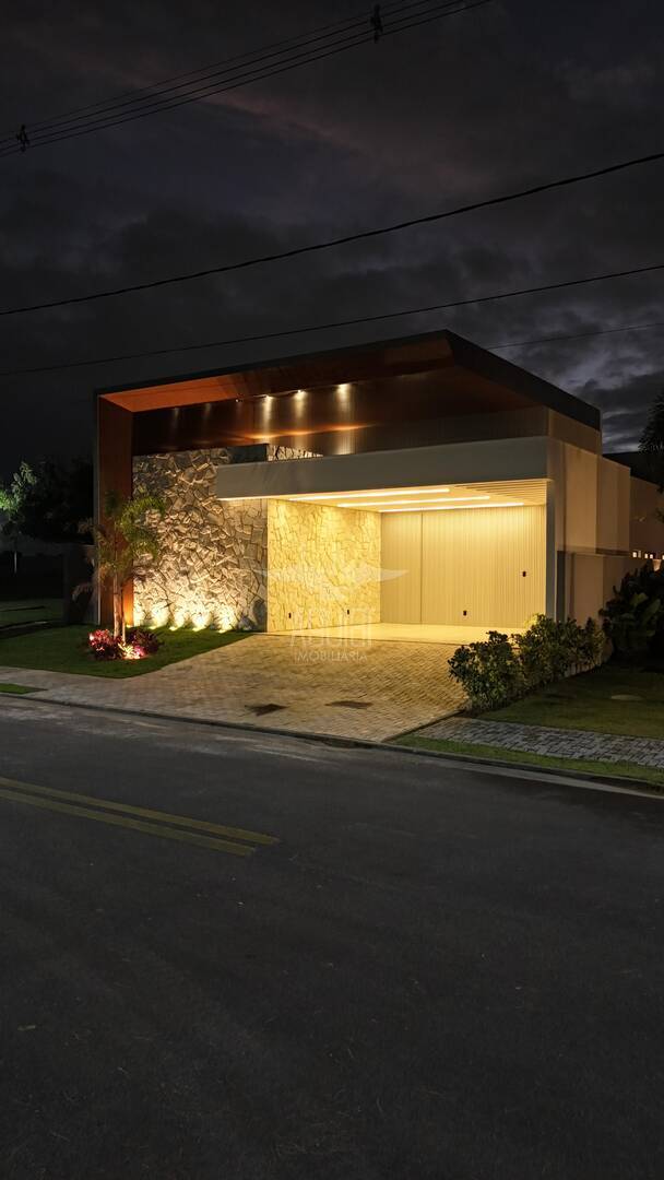 Casa, 4 quartos, 190 m² - Foto 1