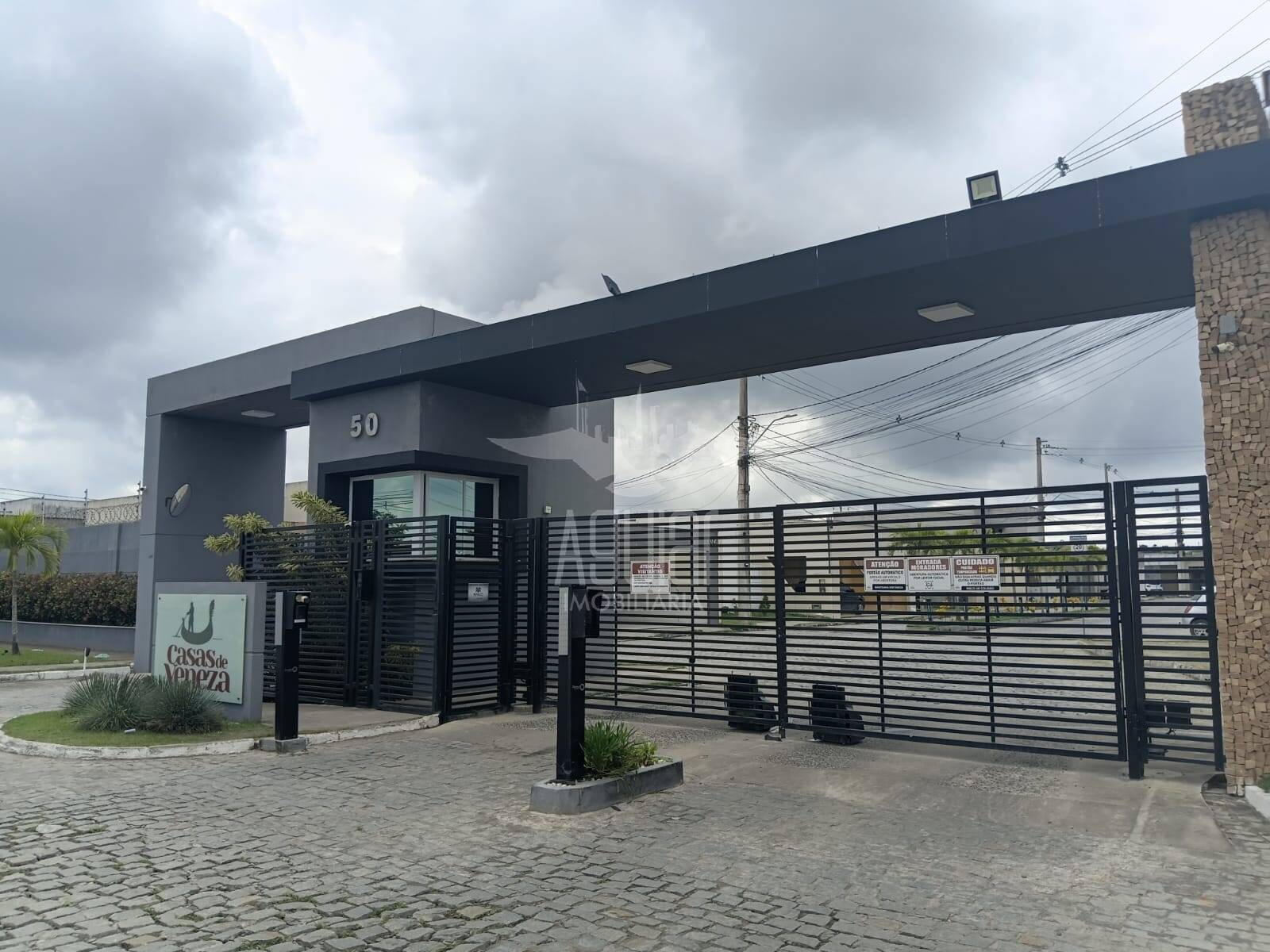 Casa 2/4 (1 suíte), Condomínio Casas de Veneza - Papagaio